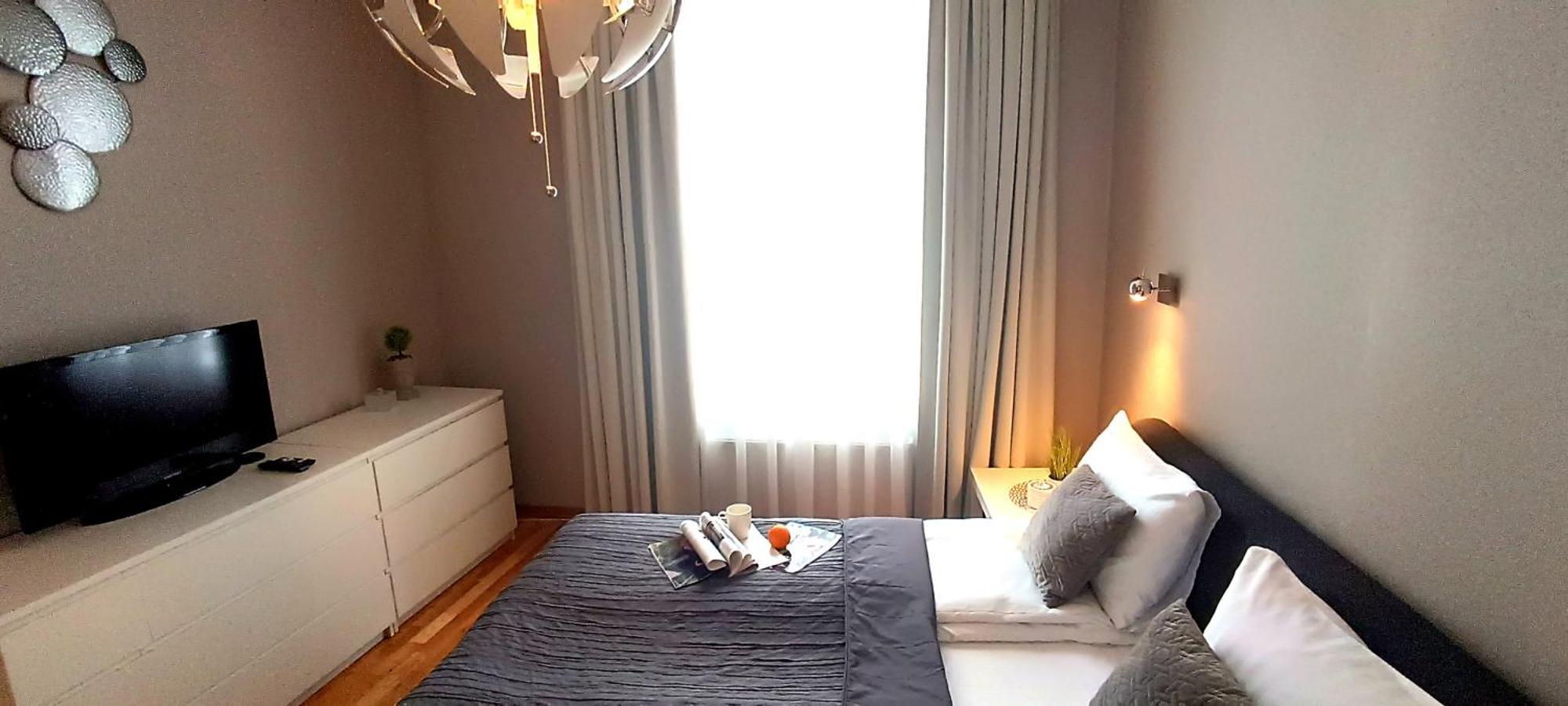 Apartament Old Town 2 Bedroom Near Dome Square & Scenic Waterfront