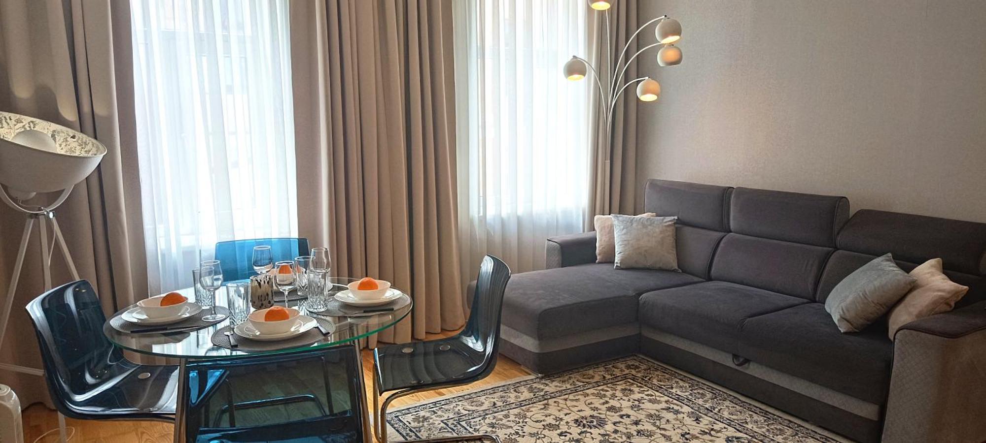 Apartament Old Town 2 Bedroom Near Dome Square & Scenic Waterfront